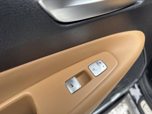 Used 2022 Hyundai Santa Fe Calligraphy image 23