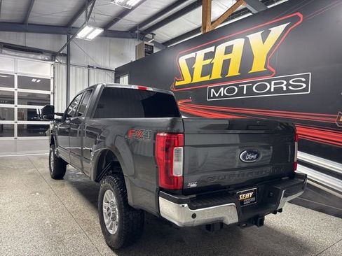 Used 2017 Ford F250 XLT w/ XLT Value Package image 15