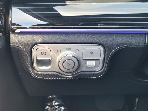 Used 2024 Mercedes-Benz GLE 450 4MATIC image 33