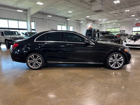 Used 2018 Mercedes-Benz C 300 Sedan image 9