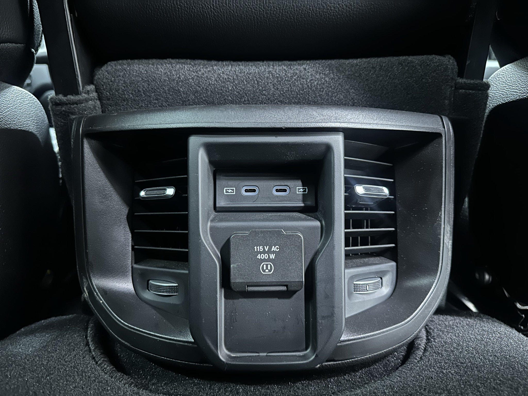Used 2026 RAM 2500 Laramie AWD/4WD image 22