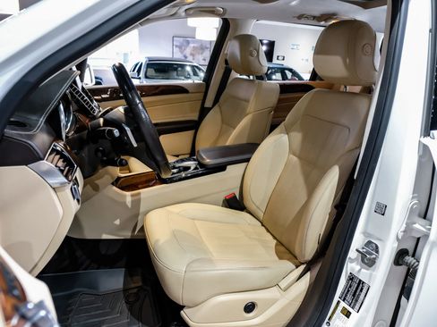 Used 2019 Mercedes-Benz GLS 450 4MATIC w/ Premium 1 Package image 35