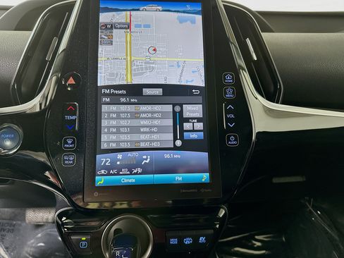 Used 2021 Toyota Prius Prime XLE image 23