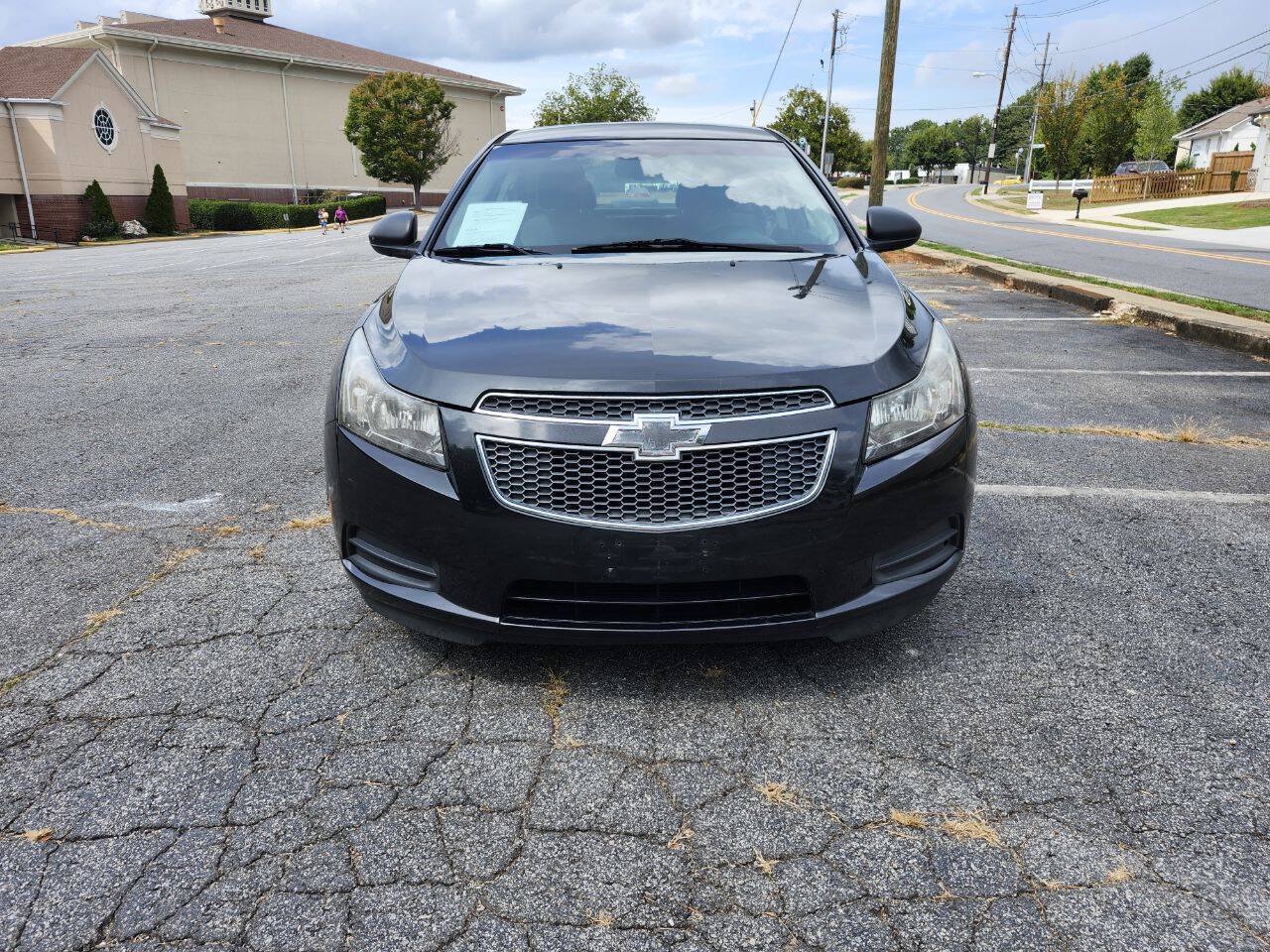 Used 2014 Chevrolet Cruze LS FWD image 2