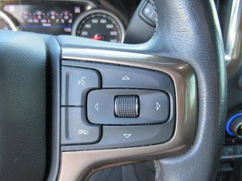 Used 2019 Chevrolet Silverado 1500 High Country w/ Technology Package image 25