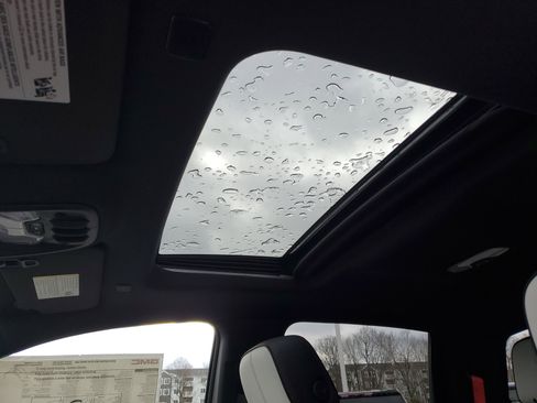 New 2026 GMC Canyon AT4X w/ LPO, Black Badging Package image 29