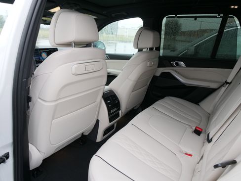 New 2026 BMW X5 sDrive40i w/ M Sport Package image 15