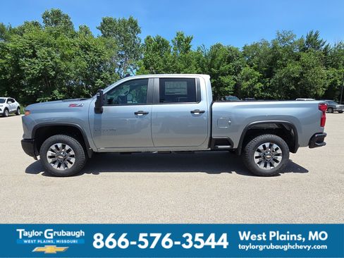 New 2026 Chevrolet Silverado 2500 Custom w/ Custom Value Package AWD/4WD image 5
