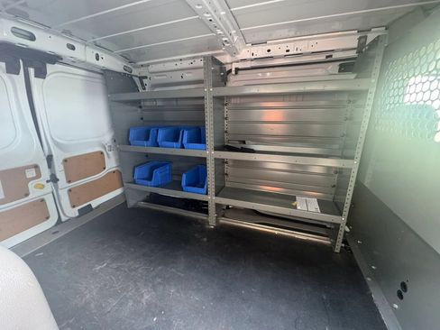 Used 2022 Ford Transit Connect XLT FWD image 16