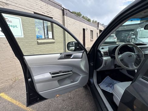 Used 2012 Subaru Forester 2.5X w/ Popular Pkg 1 AWD/4WD image 10