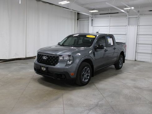 Used 2025 Ford Maverick XLT w/ XLT Luxury Package AWD/4WD image 4