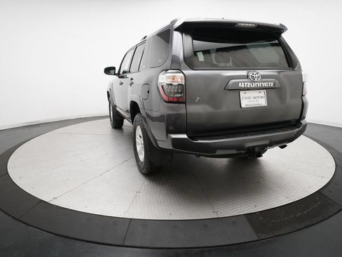 Used 2021 Toyota 4Runner SR5 Premium w/ Moonroof Package AWD/4WD image 36