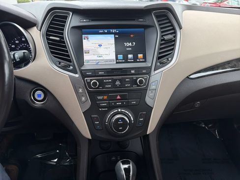 Used 2017 Hyundai Santa Fe Sport w/ 2.4L Tech Package 04 FWD image 6