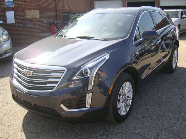 Used 2018 Cadillac XT5 FWD image 1