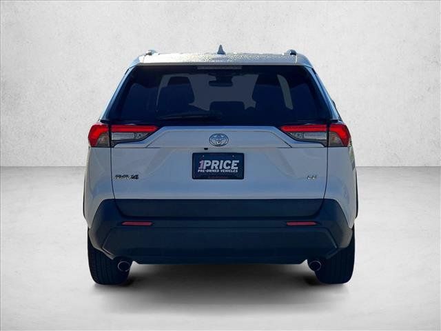 Used 2021 Toyota RAV4 LE FWD image 6