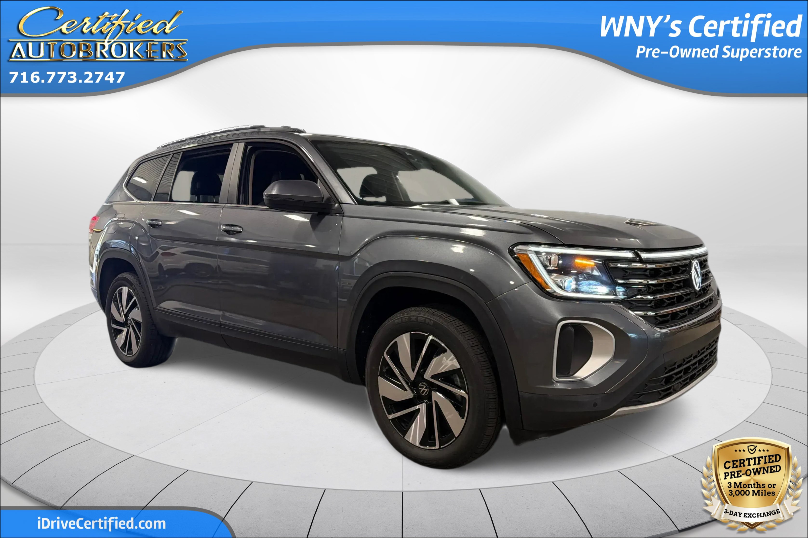 Used 2025 Volkswagen Atlas SE FWD image 3