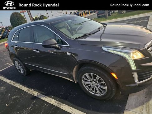Used 2018 Cadillac XT5 Luxury w/ Driver Awareness Package FWD image 1