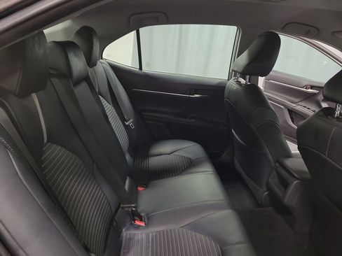 Used 2020 Toyota Camry SE AWD/4WD image 28