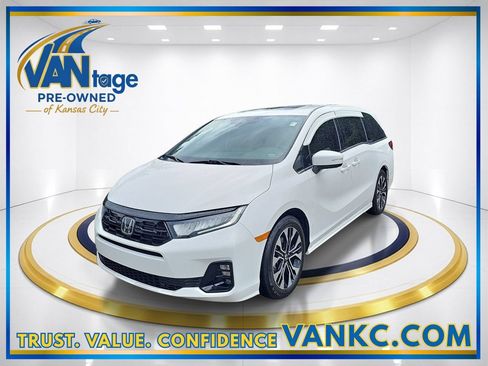 Used 2025 Honda Odyssey Elite image 1