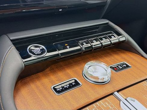 Certified 2025 Lincoln Navigator Black Label AWD/4WD image 20