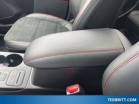 Used 2022 Ford Escape SEL w/ SEL Stealth AWD Package image 36