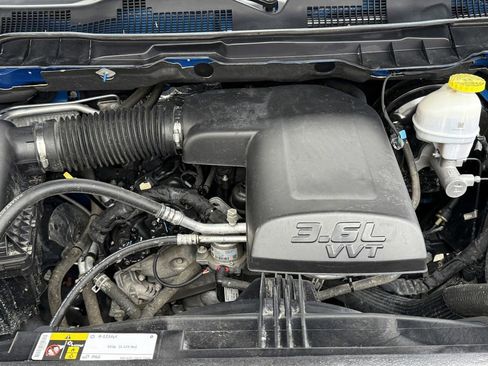 Used 2024 RAM 1500 Classic SLT image 7