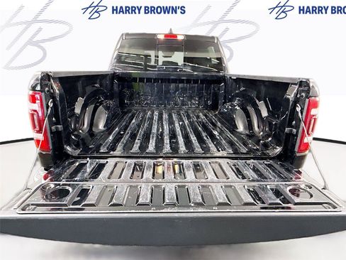 Used 2024 RAM 1500 Laramie AWD/4WD image 19