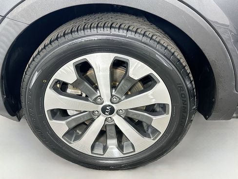 Used 2021 Kia Telluride S image 31