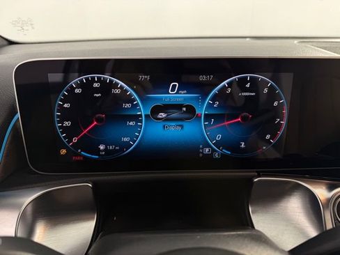 Used 2020 Mercedes-Benz GLB 250 GLB 250 image 17