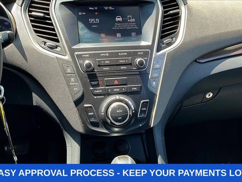 Used 2019 Hyundai Santa Fe XL SE FWD image 19