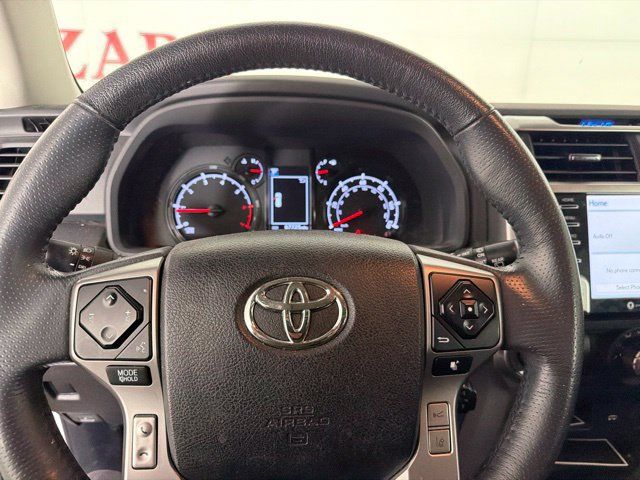 Used 2020 Toyota 4Runner SR5 Premium w/ Moonroof Package RWD image 21