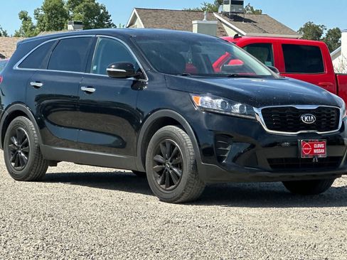 Used 2020 Kia Sorento LX FWD image 10