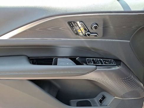 New 2025 Cadillac Lyriq Luxury image 8