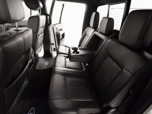 Used 2015 Ford F250 Lariat w/ Chrome Package image 27