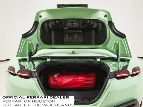 Used 2025 Ferrari Roma Spider image 30