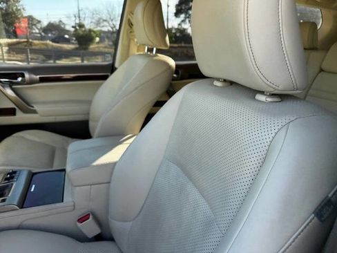 Used 2010 Lexus GX 460 Base AWD 4dr SUV image 34