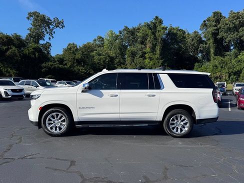 Used 2021 Chevrolet Suburban Premier AWD/4WD image 3