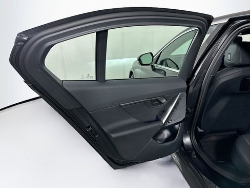 Used 2025 BMW 530i image 27