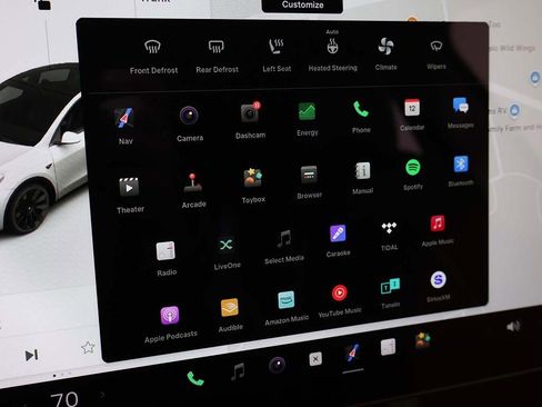 Used 2021 Tesla Model Y Long Range image 56