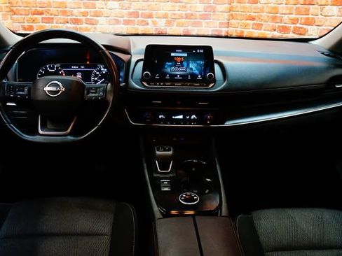 Certified 2023 Nissan Rogue SV AWD/4WD image 10