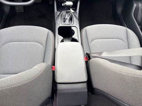 Used 2025 Kia K4 LXS image 19