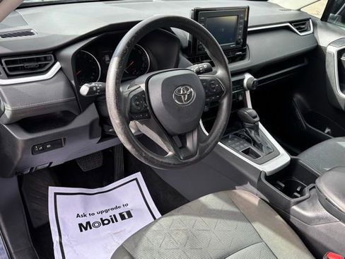 Used 2022 Toyota RAV4 XLE image 10