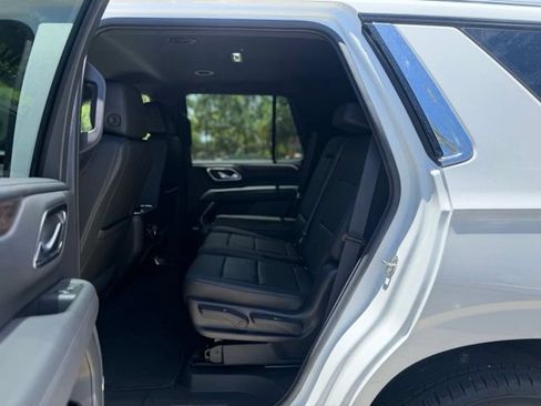 Used 2022 Chevrolet Tahoe LT RWD image 10