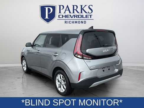 Used 2023 Kia Soul LX w/ Option Group 015 FWD image 5