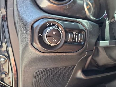 Certified 2020 Jeep Gladiator Sport AWD/4WD image 21