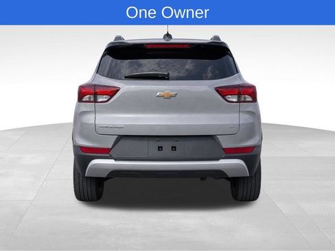 Used 2023 Chevrolet TrailBlazer LT w/ Convenience Package FWD image 4