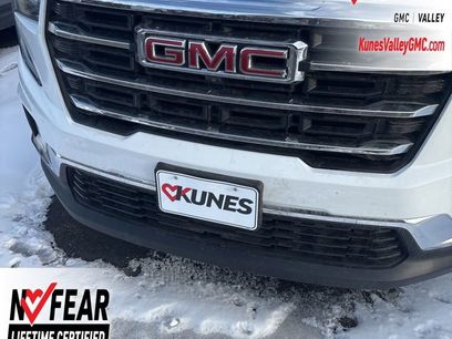 Used 2025 GMC Acadia Elevation