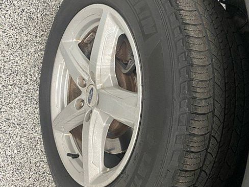 Used 2017 Ford Explorer XLT image 21