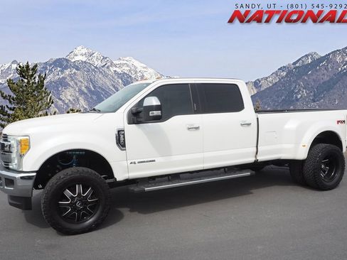 Used 2017 Ford F350 Lariat w/ Chrome Package image 1
