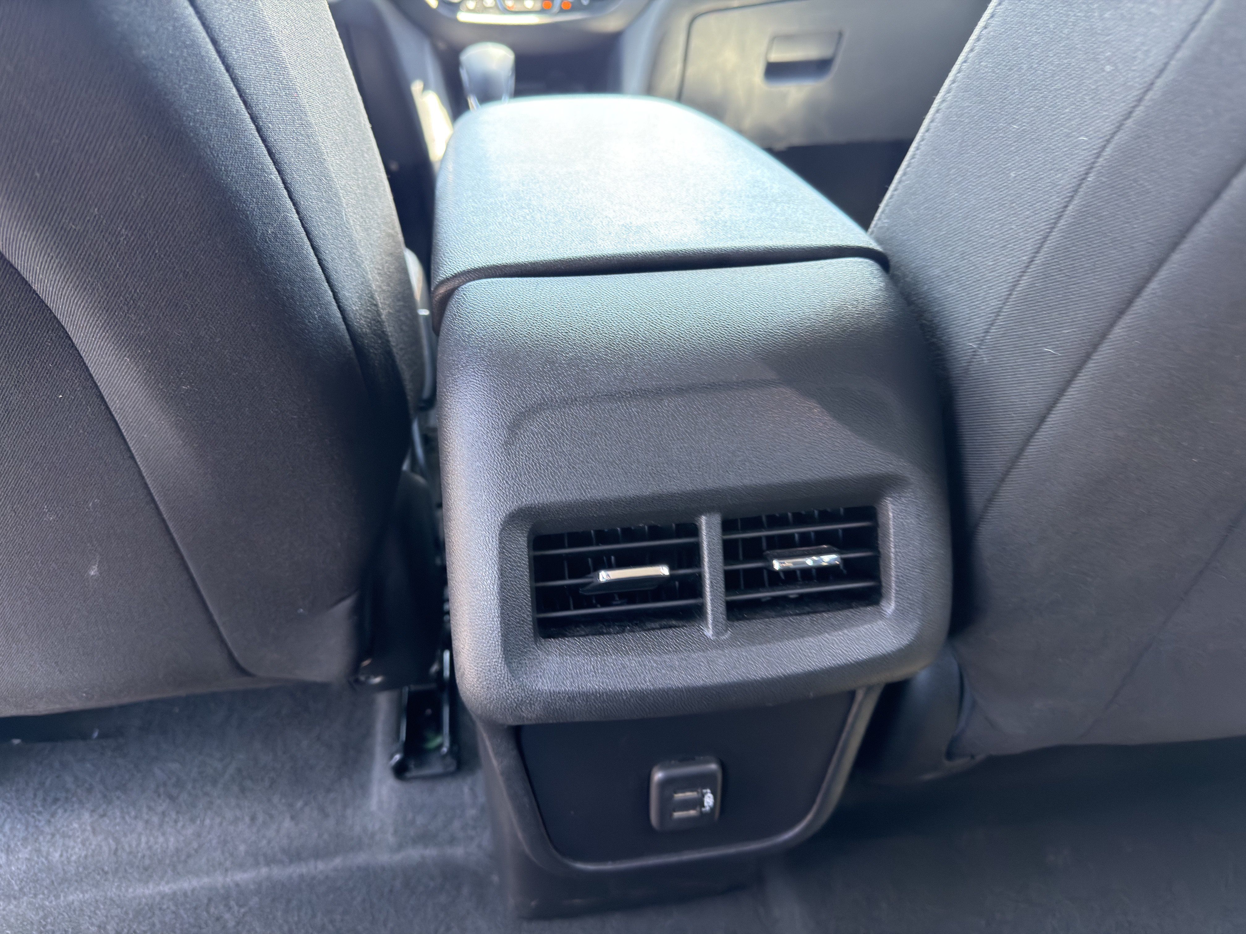 Used 2024 Chevrolet Equinox LT AWD/4WD image 21